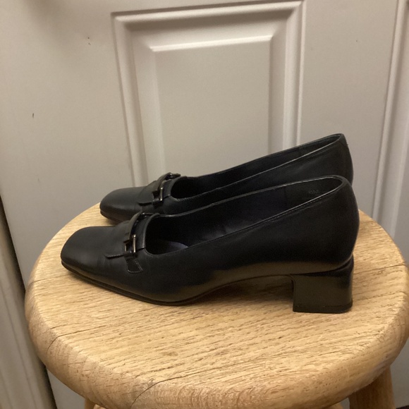 S.R.O. SRO DARK NAVY BLUE HEELS SZ 6M 1.5” - Picture 6 of 8